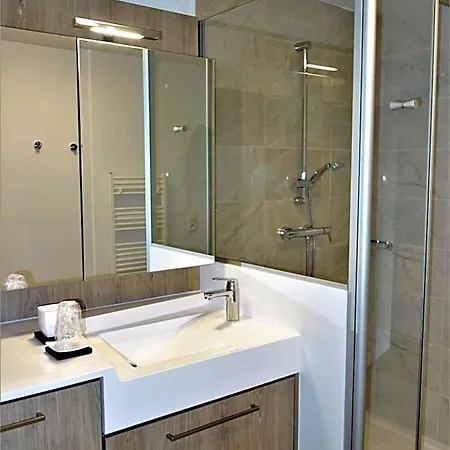 Domitys - Les Robes D'airain Apartahotel Caen