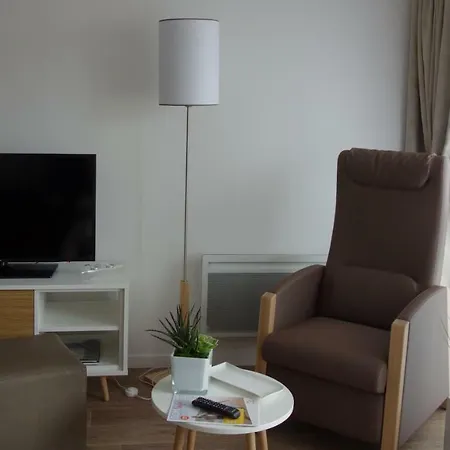 Domitys - Les Robes D'airain 4*