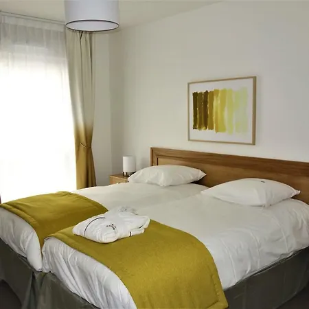 Domitys - Les Robes D'airain 4*