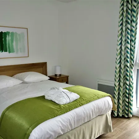 Domitys - Les Robes D'airain Apartahotel 4*