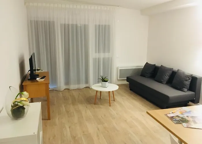 Domitys - Les Robes D'airain Aparthotel 4*