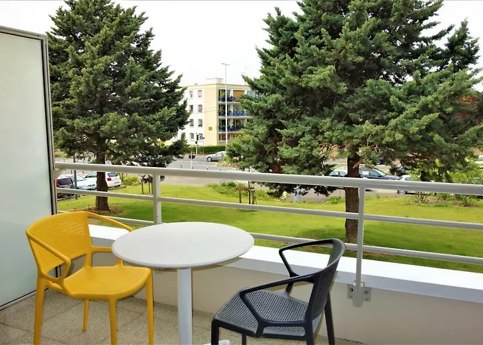 Domitys - Les Robes D'airain Caen